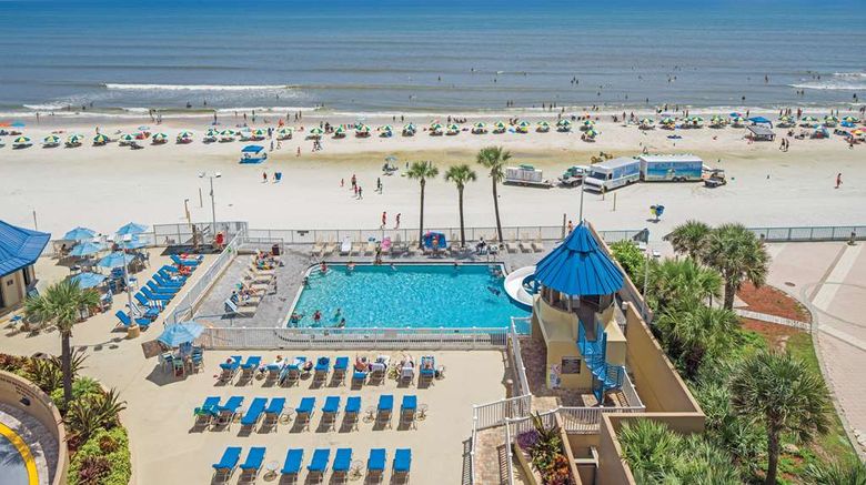 <b>Hilton Vacation Club Daytona Beach Pool</b>. Images powered by <a href="https://iceportal.shijigroup.com/" title="IcePortal" target="_blank">IcePortal</a>.