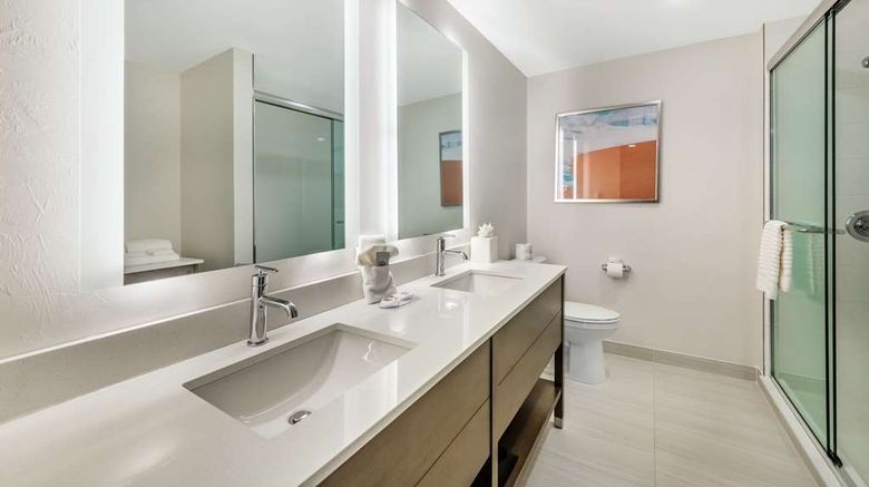 <b>Comfort Suites Room</b>. Images powered by <a href="https://iceportal.shijigroup.com/" title="IcePortal" target="_blank">IcePortal</a>.