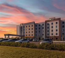 MainStay Suites Exterior