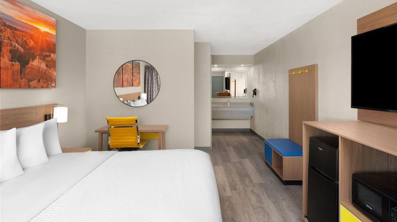 <b>Days Inn by Wyndham Safford, AZ Room</b>. Images powered by <a href="https://iceportal.shijigroup.com/" title="IcePortal" target="_blank">IcePortal</a>.