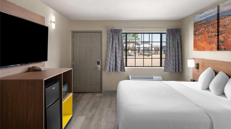 <b>Days Inn by Wyndham Safford, AZ Room</b>. Images powered by <a href="https://iceportal.shijigroup.com/" title="IcePortal" target="_blank">IcePortal</a>.