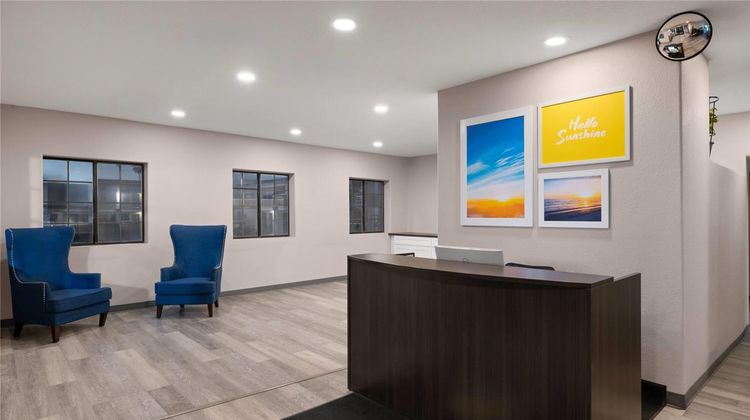 Days Inn by Wyndham Safford, AZ Lobby