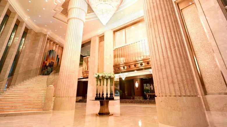 <b>Optics Valley Kingdom Plaza Hotel Lobby</b>. Images powered by <a href="https://iceportal.shijigroup.com/" title="IcePortal" target="_blank">IcePortal</a>.