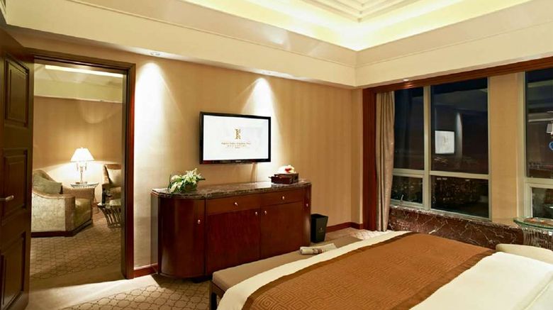 <b>Optics Valley Kingdom Plaza Hotel Suite</b>. Images powered by <a href="https://iceportal.shijigroup.com/" title="IcePortal" target="_blank">IcePortal</a>.