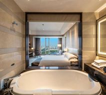Yancheng Golden Eagle Summit Hotel Room