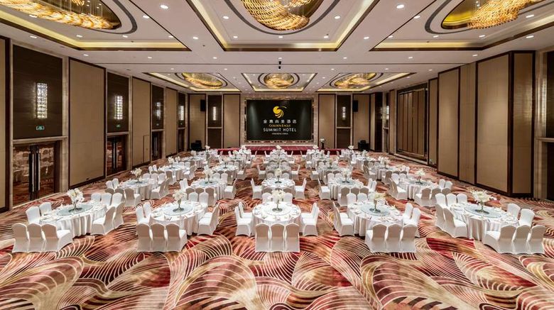 <b>Yancheng Golden Eagle Summit Hotel Restaurant</b>. Images powered by <a href="https://iceportal.shijigroup.com/" title="IcePortal" target="_blank">IcePortal</a>.