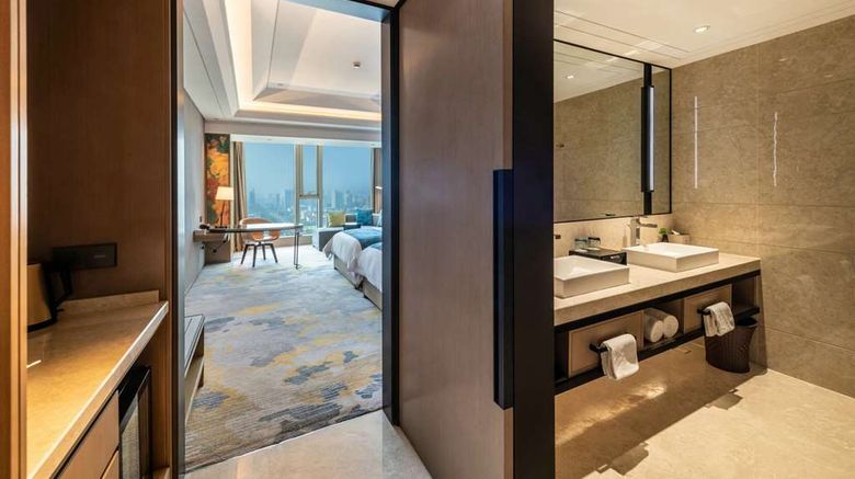 <b>Yancheng Golden Eagle Summit Hotel Room</b>. Images powered by <a href="https://iceportal.shijigroup.com/" title="IcePortal" target="_blank">IcePortal</a>.