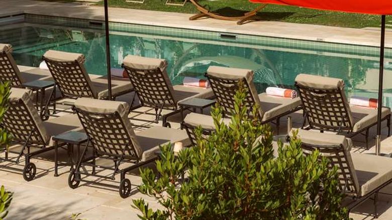 <b>Hotel Lou Pinet Pool</b>. Images powered by <a href="https://iceportal.shijigroup.com/" title="IcePortal" target="_blank">IcePortal</a>.