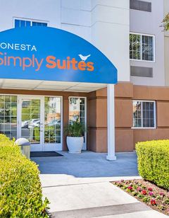 Sonesta Simply Suites Lansing