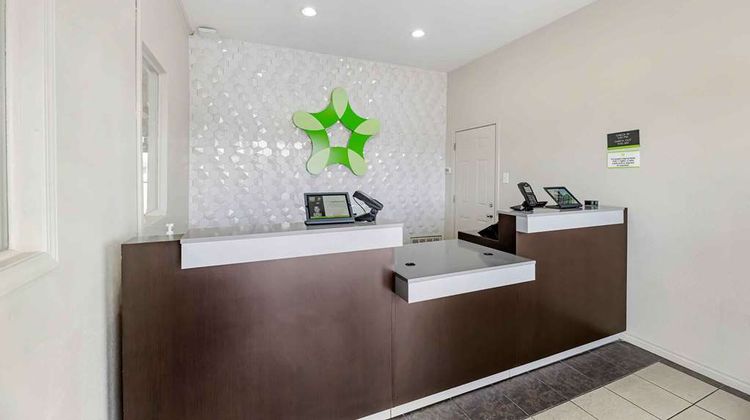 Extended Stay America Select Suites Lobby