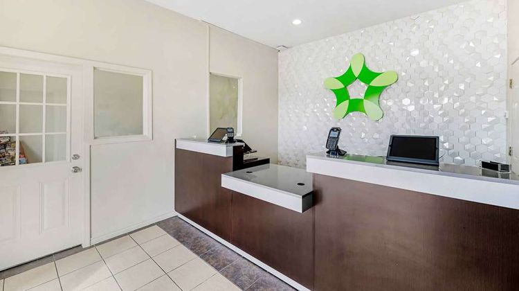 Extended Stay America Select Suites Lobby