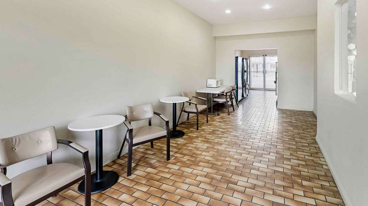 Extended Stay America Select Suites Lobby