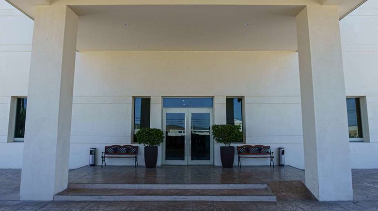 <b>Hotel Aeropuerto Los Cabos Exterior</b>. Images powered by <a href="https://iceportal.shijigroup.com/" title="IcePortal" target="_blank">IcePortal</a>.
