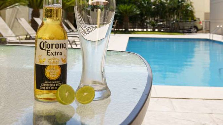 <b>Hotel Aeropuerto Los Cabos Pool</b>. Images powered by <a href="https://iceportal.shijigroup.com/" title="IcePortal" target="_blank">IcePortal</a>.