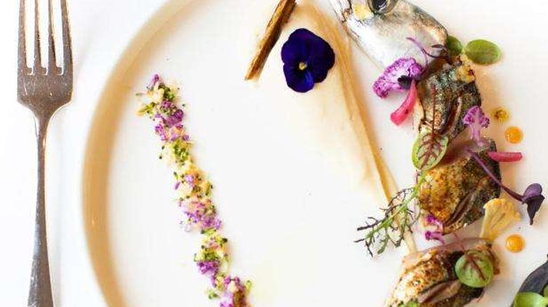 <b>La Residence Restaurant</b>. Images powered by <a href="https://iceportal.shijigroup.com/" title="IcePortal" target="_blank">IcePortal</a>.
