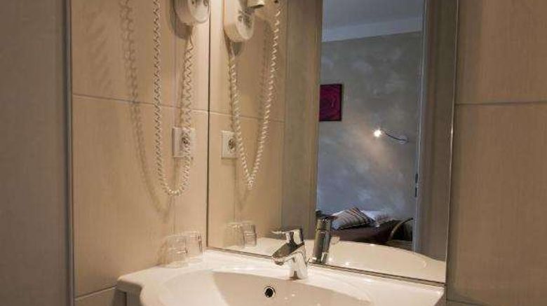 <b>La Residence Room</b>. Images powered by <a href="https://iceportal.shijigroup.com/" title="IcePortal" target="_blank">IcePortal</a>.