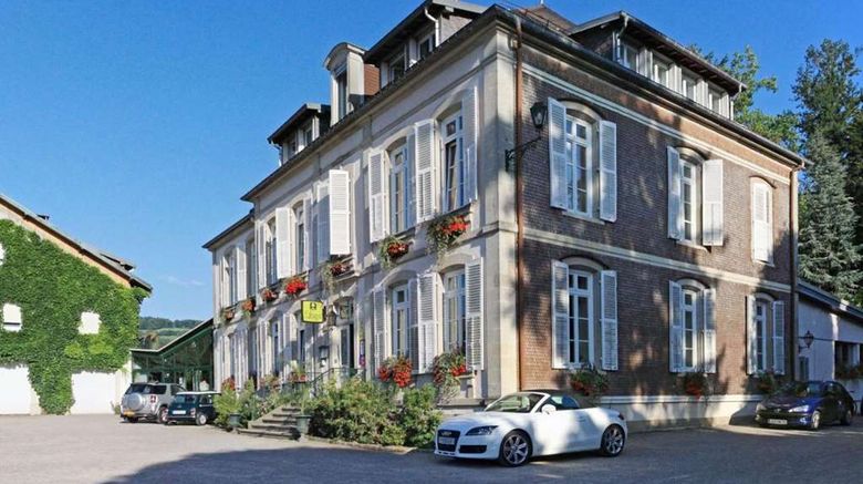 La Residence Exterior. Images powered by <a href="https://iceportal.shijigroup.com" target="_blank" rel="noopener">Ice Portal</a>.