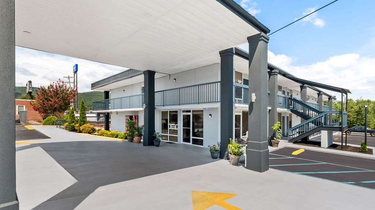Rodeway Inn Dalton South Exterior