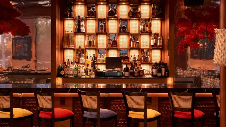 <b>Radio Hotel Restaurant</b>. Images powered by <a href="https://iceportal.shijigroup.com/" title="IcePortal" target="_blank">IcePortal</a>.