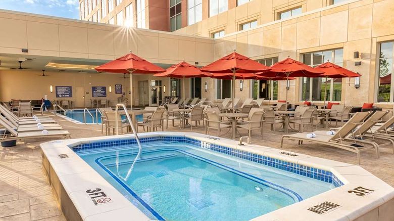 <b>Drury Plaza Hotel Dallas Arlington Pool</b>. Images powered by <a href="https://iceportal.shijigroup.com/" title="IcePortal" target="_blank">IcePortal</a>.