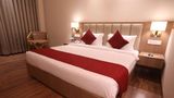 SureStay By Best Western Lucknow Room
