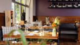 <b>Hotel Stoller Restaurant</b>. Images powered by <a href="https://iceportal.shijigroup.com/" title="IcePortal" target="_blank">IcePortal</a>.