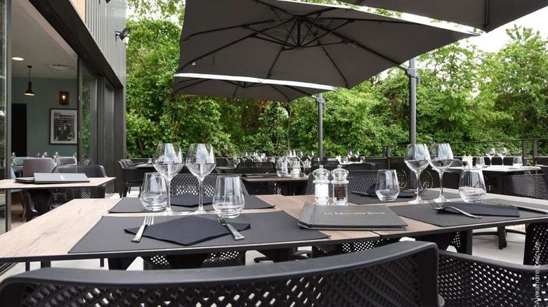 <b>Contact Hotel Akena Nevers Restaurant</b>. Images powered by <a href="https://iceportal.shijigroup.com/" title="IcePortal" target="_blank">IcePortal</a>.