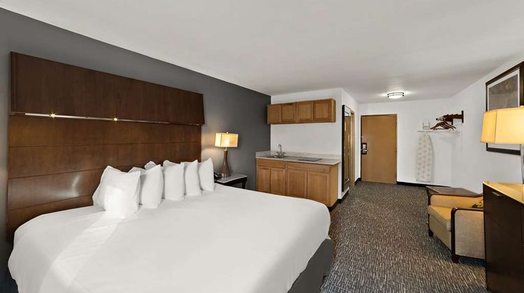 Quality Inn and Suites Caribou Room