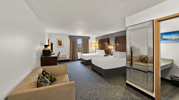 Quality Inn and Suites Caribou Room