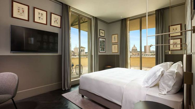 Radisson Collection Hotel, Roma Antica Room