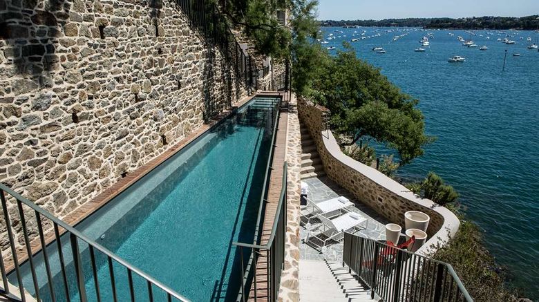 <b>Hotel Castelbrac Pool</b>. Images powered by <a href="https://iceportal.shijigroup.com/" title="IcePortal" target="_blank">IcePortal</a>.