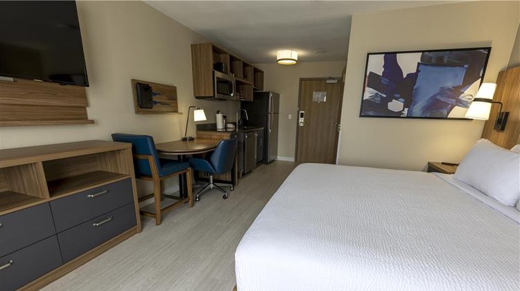 Sonesta ES Suites Lafayette Airport Room