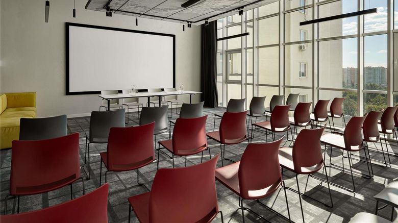 <b>ibis Kyiv Beresteiska Meeting</b>. Images powered by <a href="https://iceportal.shijigroup.com/" title="IcePortal" target="_blank">IcePortal</a>.