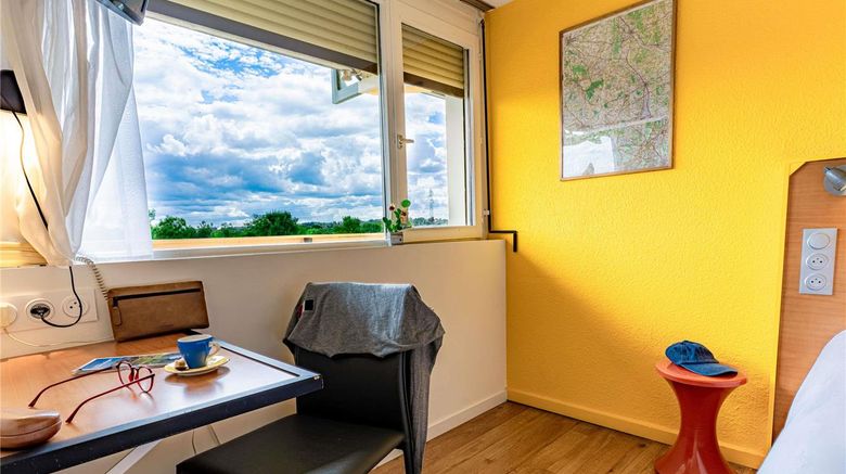 <b>greet Hotel Belleville en Beaujolais Room</b>. Images powered by <a href="https://iceportal.shijigroup.com/" title="IcePortal" target="_blank">IcePortal</a>.