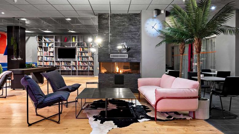 <b>Aiden by Best Western Stockholm City Lobby</b>. Images powered by <a href="https://iceportal.shijigroup.com/" title="IcePortal" target="_blank">IcePortal</a>.