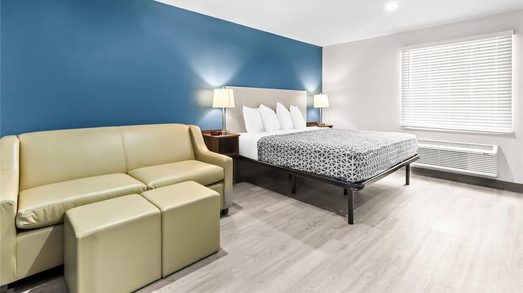 WoodSpring Suites South Houston Hobby Suite
