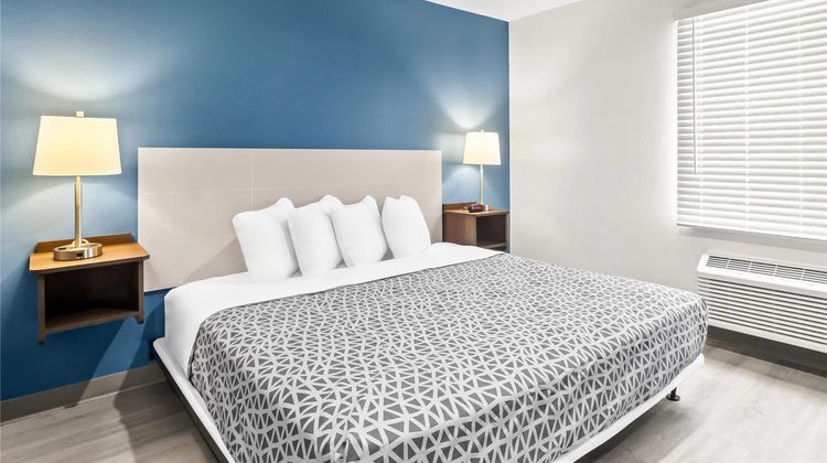 WoodSpring Suites South Houston Hobby Suite