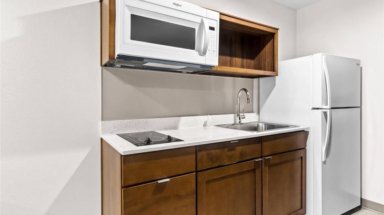WoodSpring Suites South Houston Hobby Suite