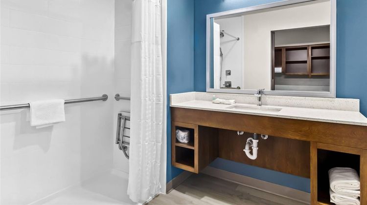 WoodSpring Suites South Houston Hobby Room