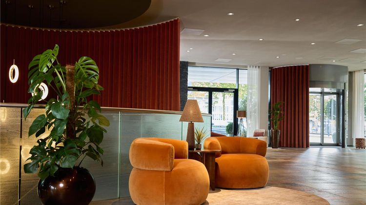 Haven Hotel Rotterdam, Curio Collection Lobby