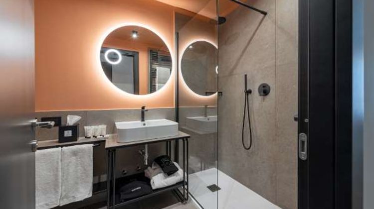 Hotel Tocq Room