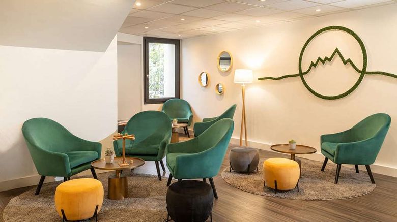 <b>Best Western Voiron Restaurant</b>. Images powered by <a href="https://iceportal.shijigroup.com/" title="IcePortal" target="_blank">IcePortal</a>.