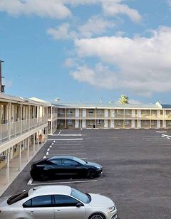Super 8 by Wyndham Blythe