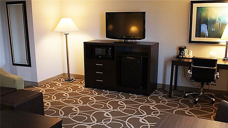 <b>Elimwood Hotel, A Ramada by Wyndham Room</b>. Images powered by <a href="https://iceportal.shijigroup.com/" title="IcePortal" target="_blank">IcePortal</a>.