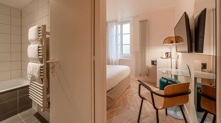 Palais de l'Isle Room