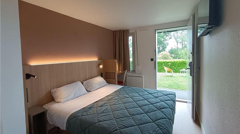 <b>The Originals Saintes West Recouvrrance Room</b>. Images powered by <a href="https://iceportal.shijigroup.com/" title="IcePortal" target="_blank">IcePortal</a>.