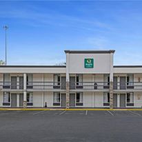 Quality Inn Dalton East