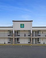 Quality Inn Dalton East