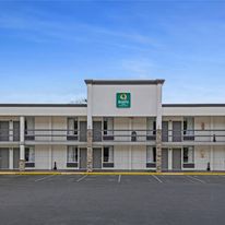 Quality Inn Dalton East