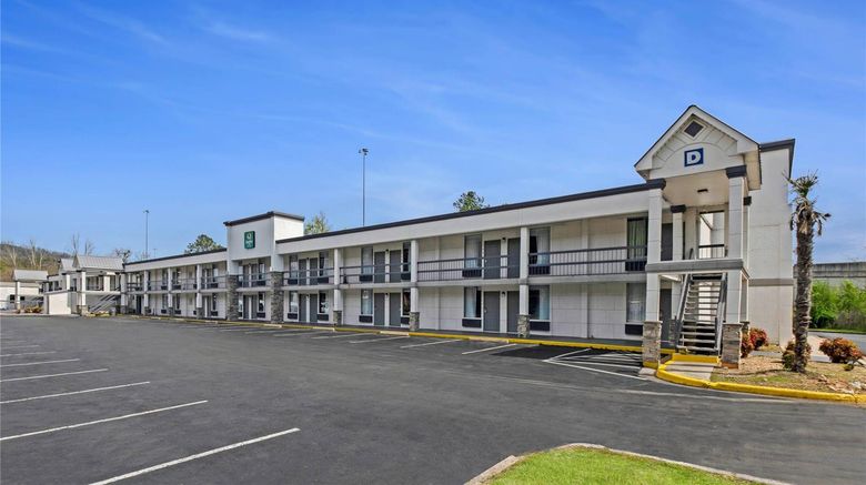 <b>Quality Inn Dalton East Exterior</b>. Images powered by <a href="https://iceportal.shijigroup.com/" title="IcePortal" target="_blank">IcePortal</a>.